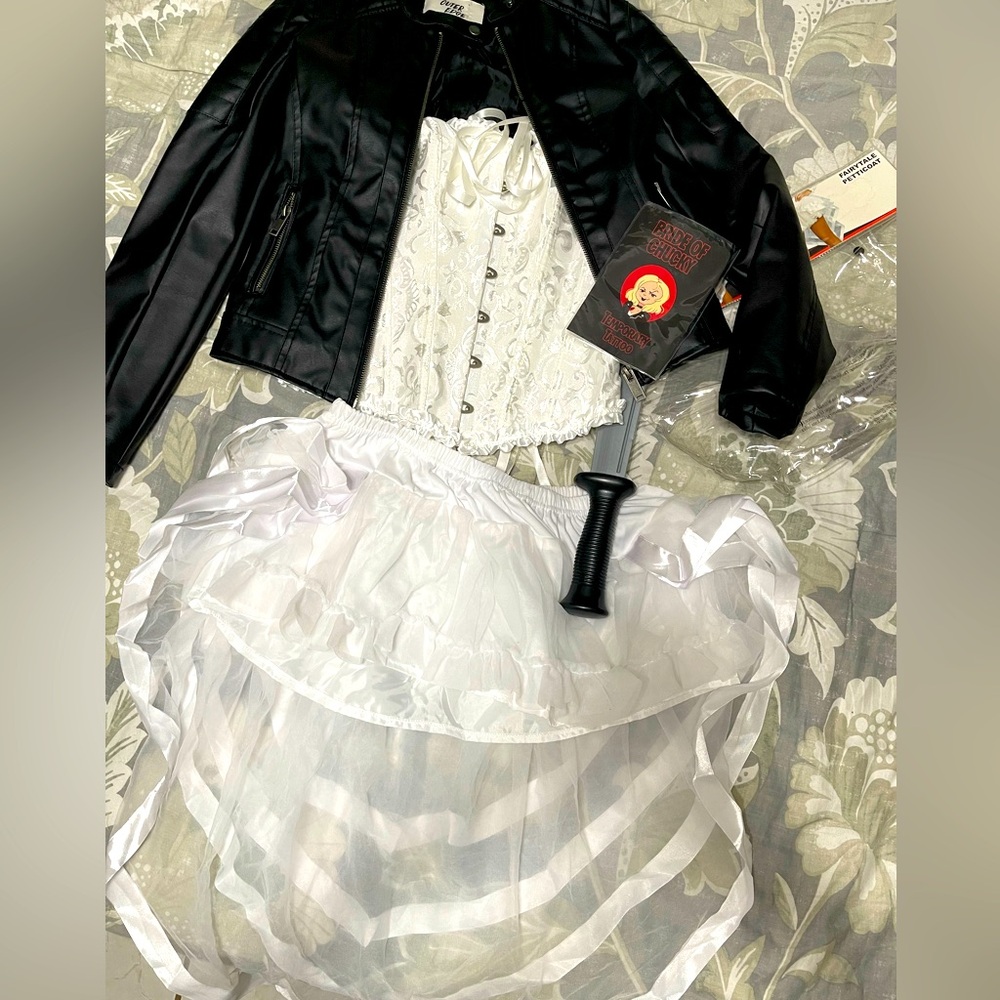 Bride of Chucky Halloween costume